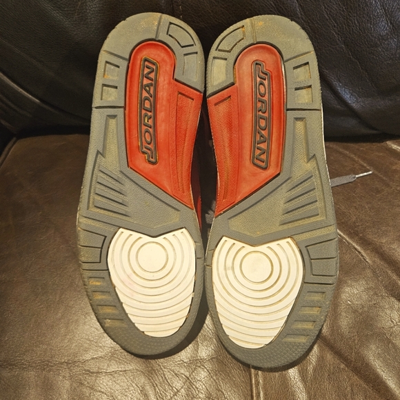 NIKE AIR JORDAN SPIZIKE (GS) GYM RED "TORO" SZ 6Y - Picture 6 of 6